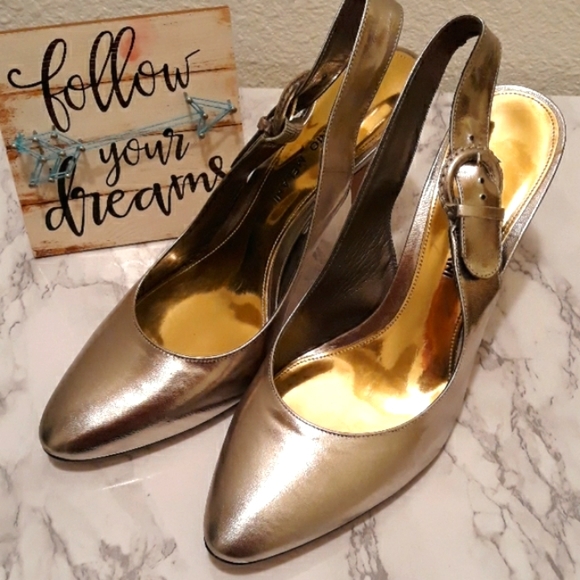 Antonio Melani Leather Gold Sling Back Heels - Picture 3 of 7